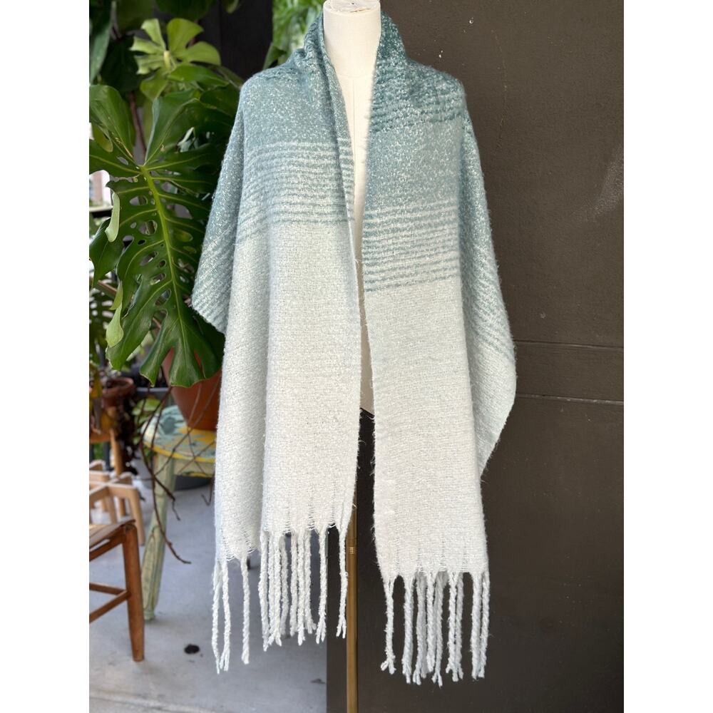 NEW $159 Mer Sea “Always By The Sea” Green Ombre Chunky Super Soft Scarf/Wrap